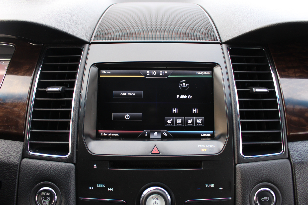 Ford Taurus Limited FWD 2014