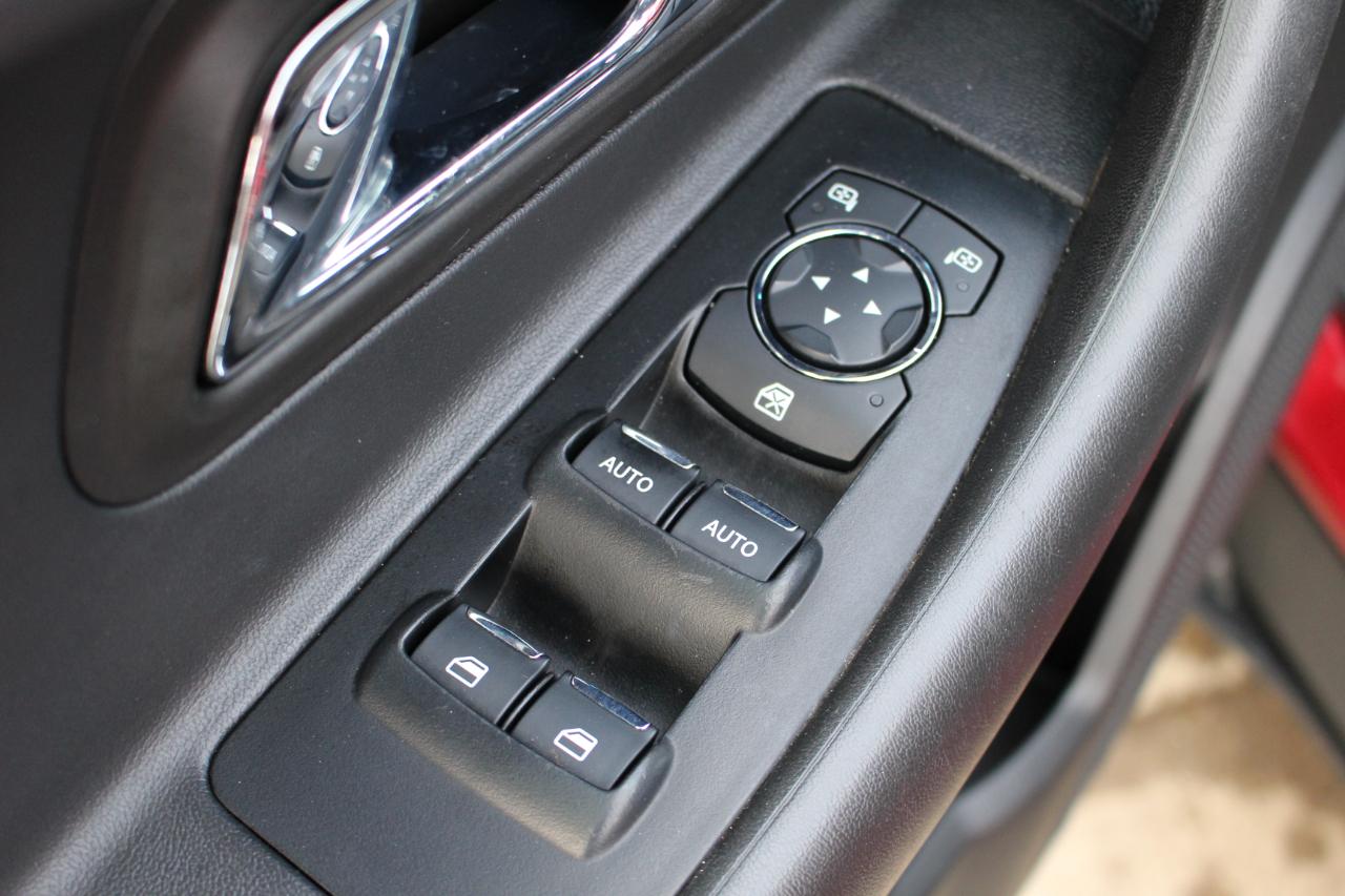 Ford Taurus Limited FWD 2014