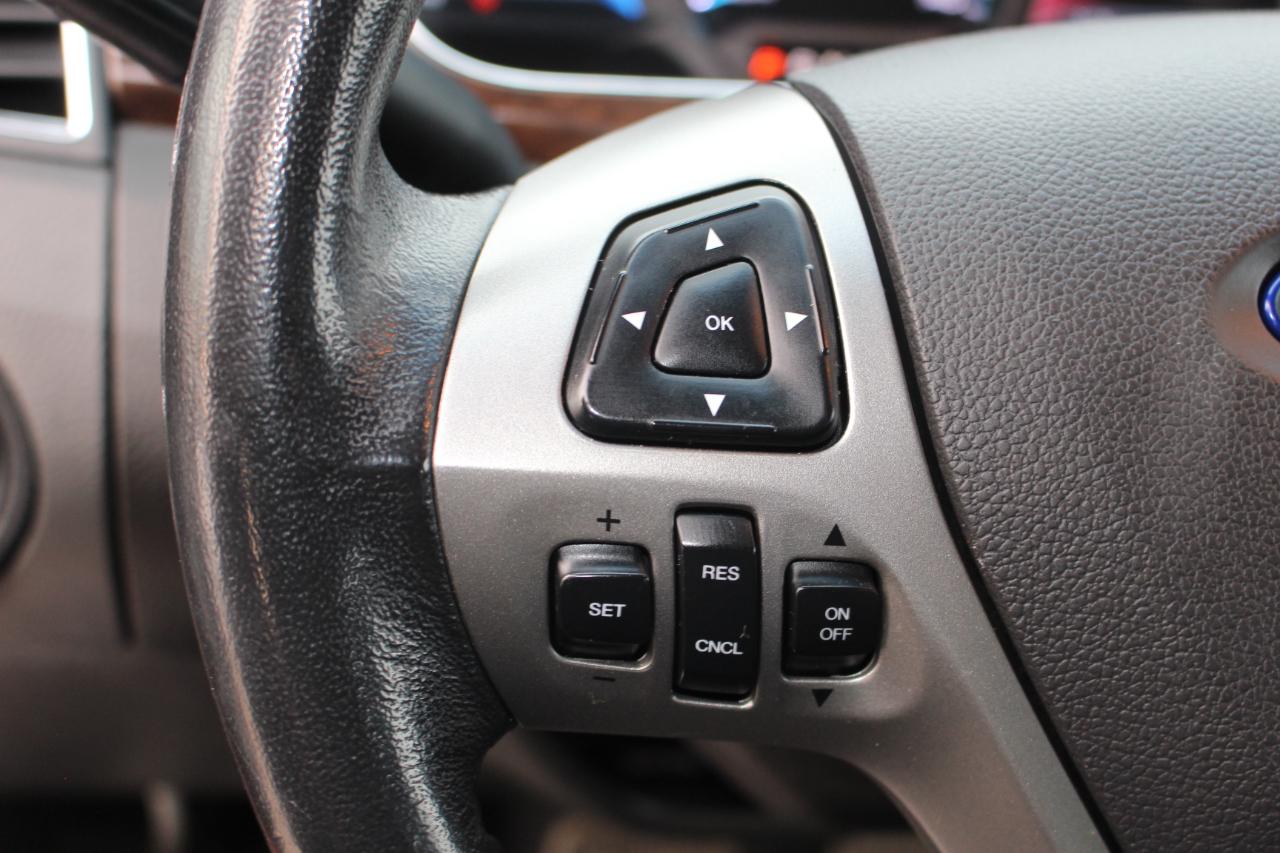 Ford Taurus Limited FWD 2014