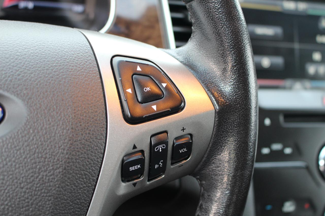 Ford Taurus Limited FWD 2014