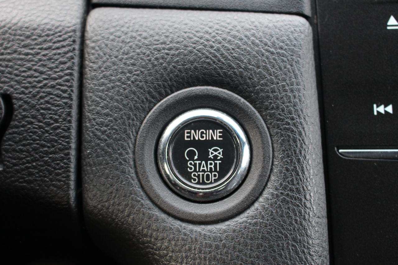 Ford Taurus Limited FWD 2014