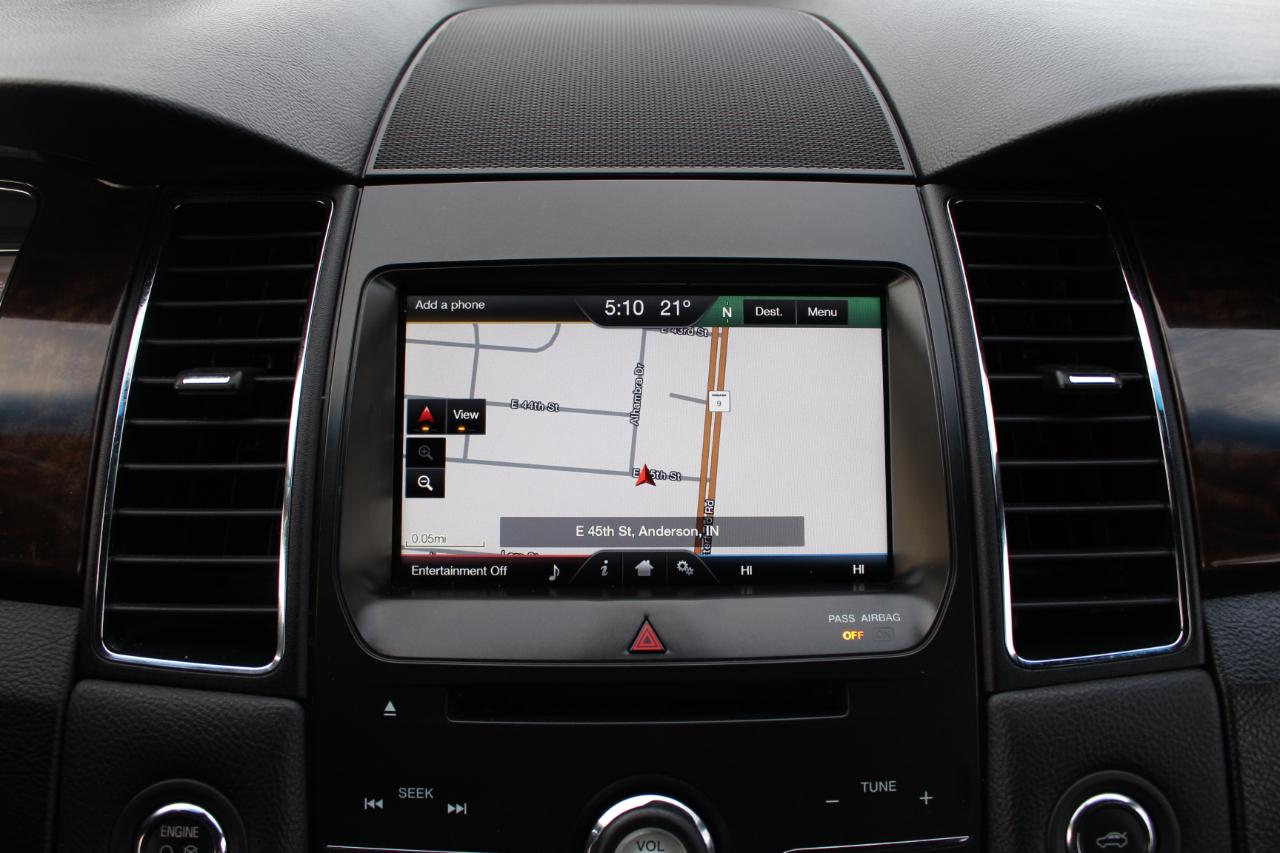 Ford Taurus Limited FWD 2014