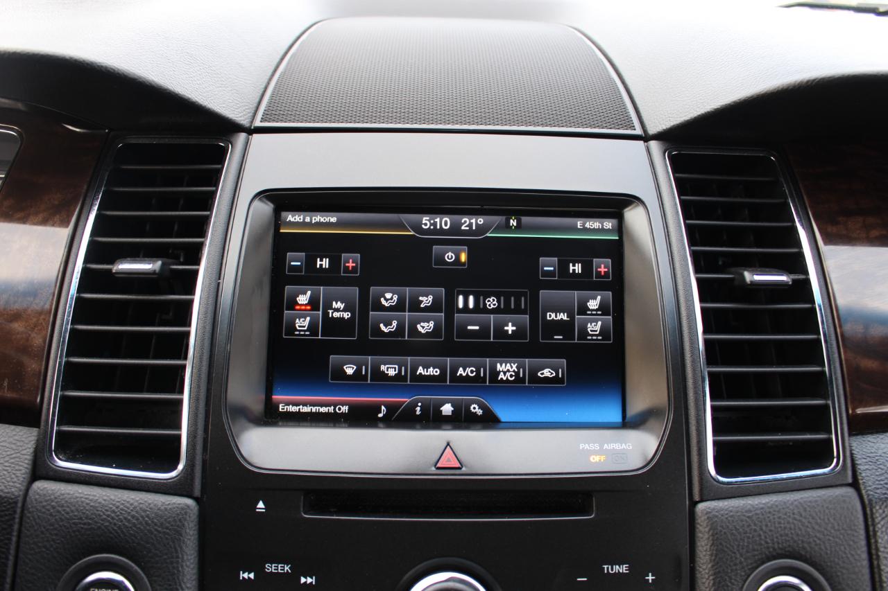 Ford Taurus Limited FWD 2014