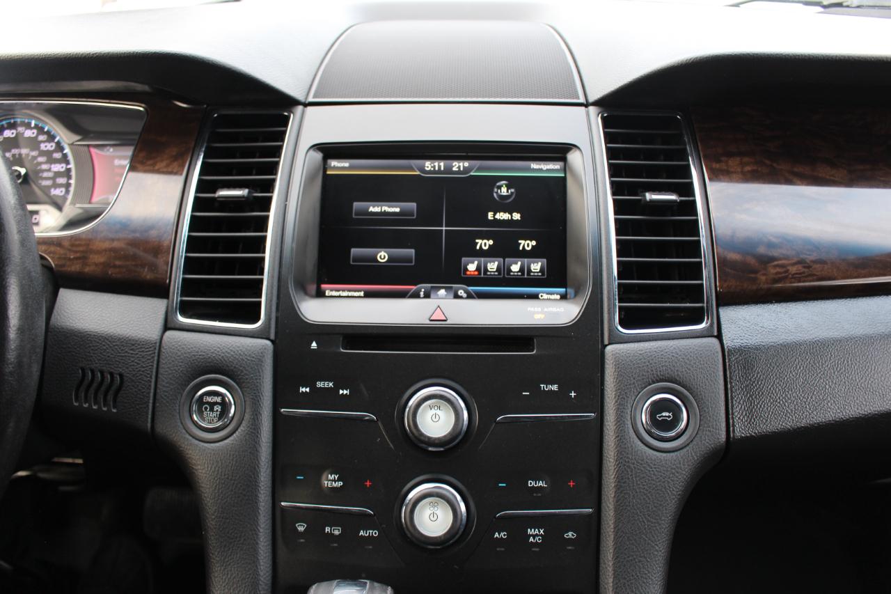 Ford Taurus Limited FWD 2014