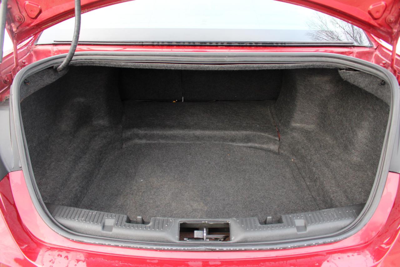 Ford Taurus Limited FWD 2014