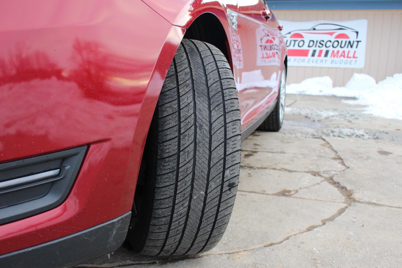 Ford Taurus Limited FWD 2014