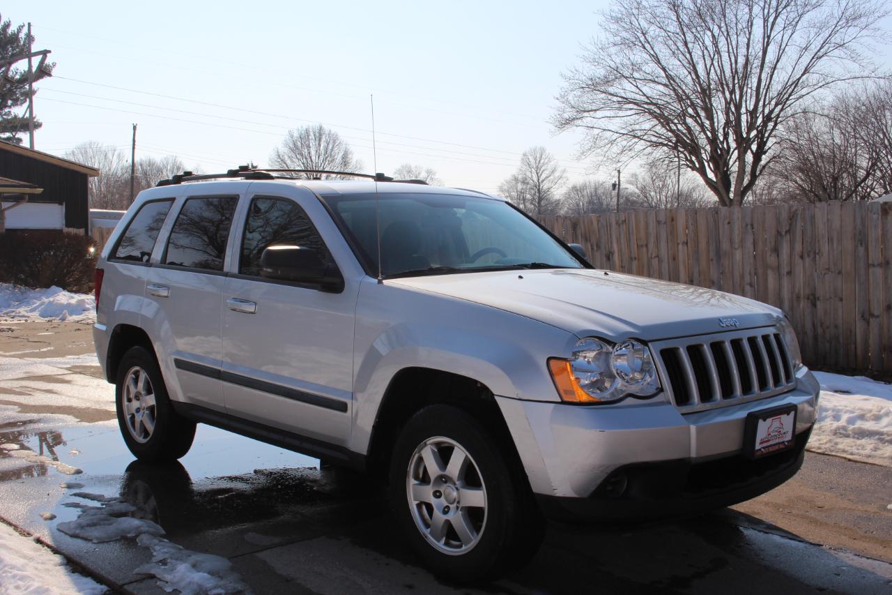 Jeep Grand Cherokee Laredo 4WD 2009