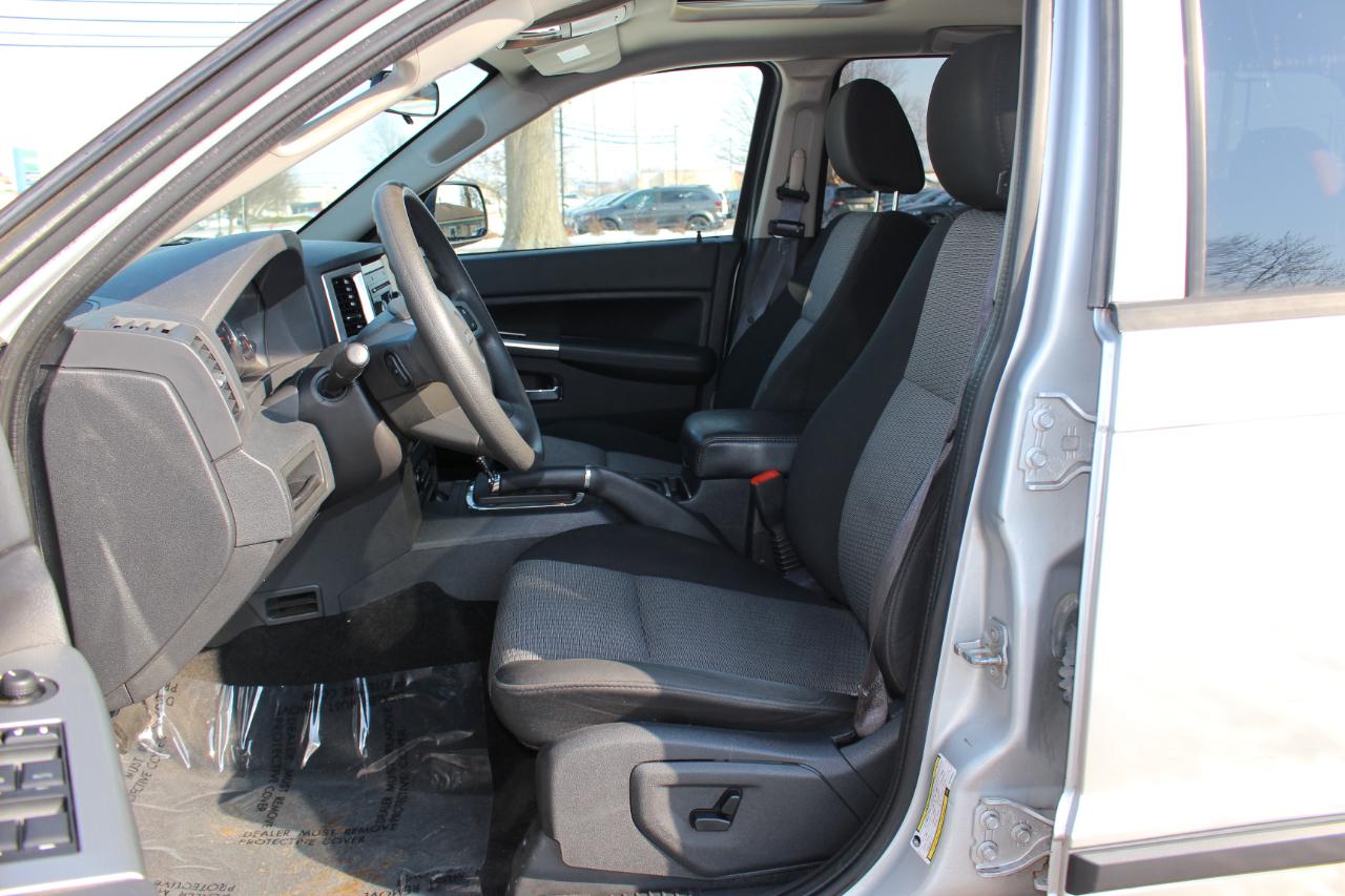 Jeep Grand Cherokee Laredo 4WD 2009