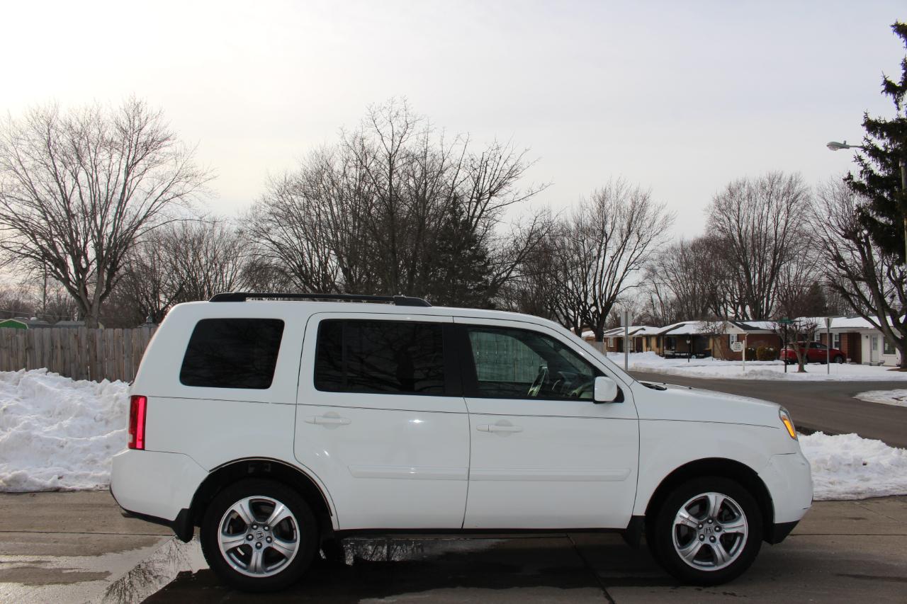 Honda Pilot EX-L 2WD 5-Spd AT with Navigation 2015