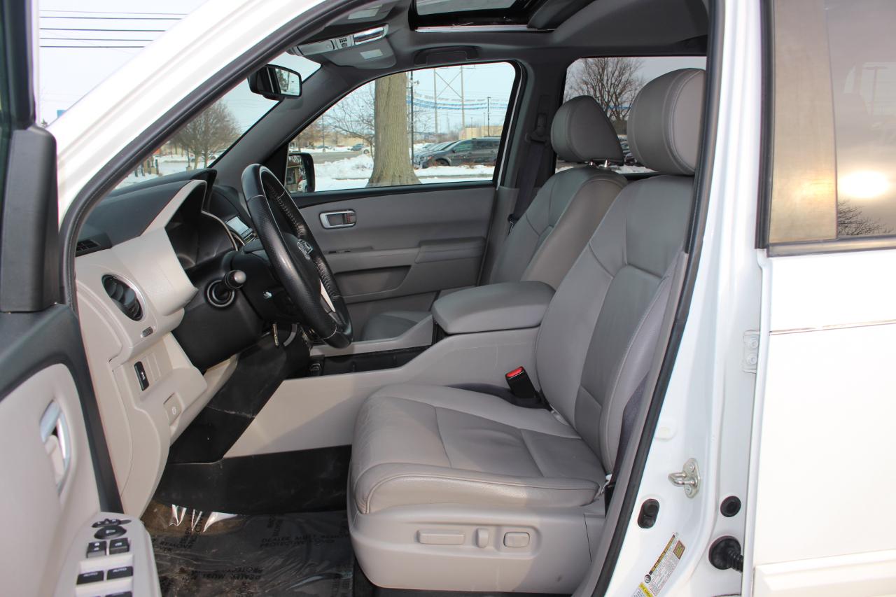 Honda Pilot EX-L 2WD 5-Spd AT with Navigation 2015