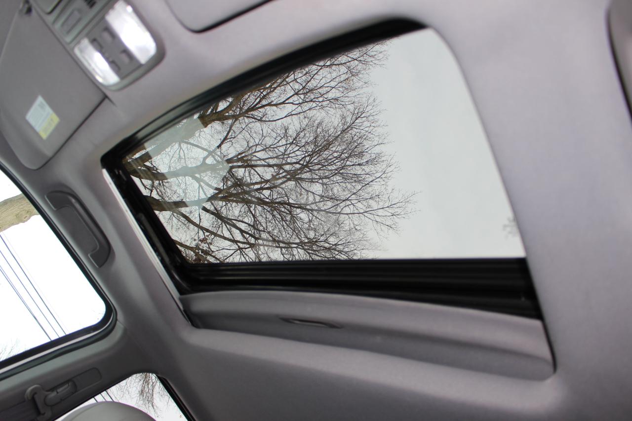 Honda Pilot EX-L 2WD 5-Spd AT with Navigation 2015