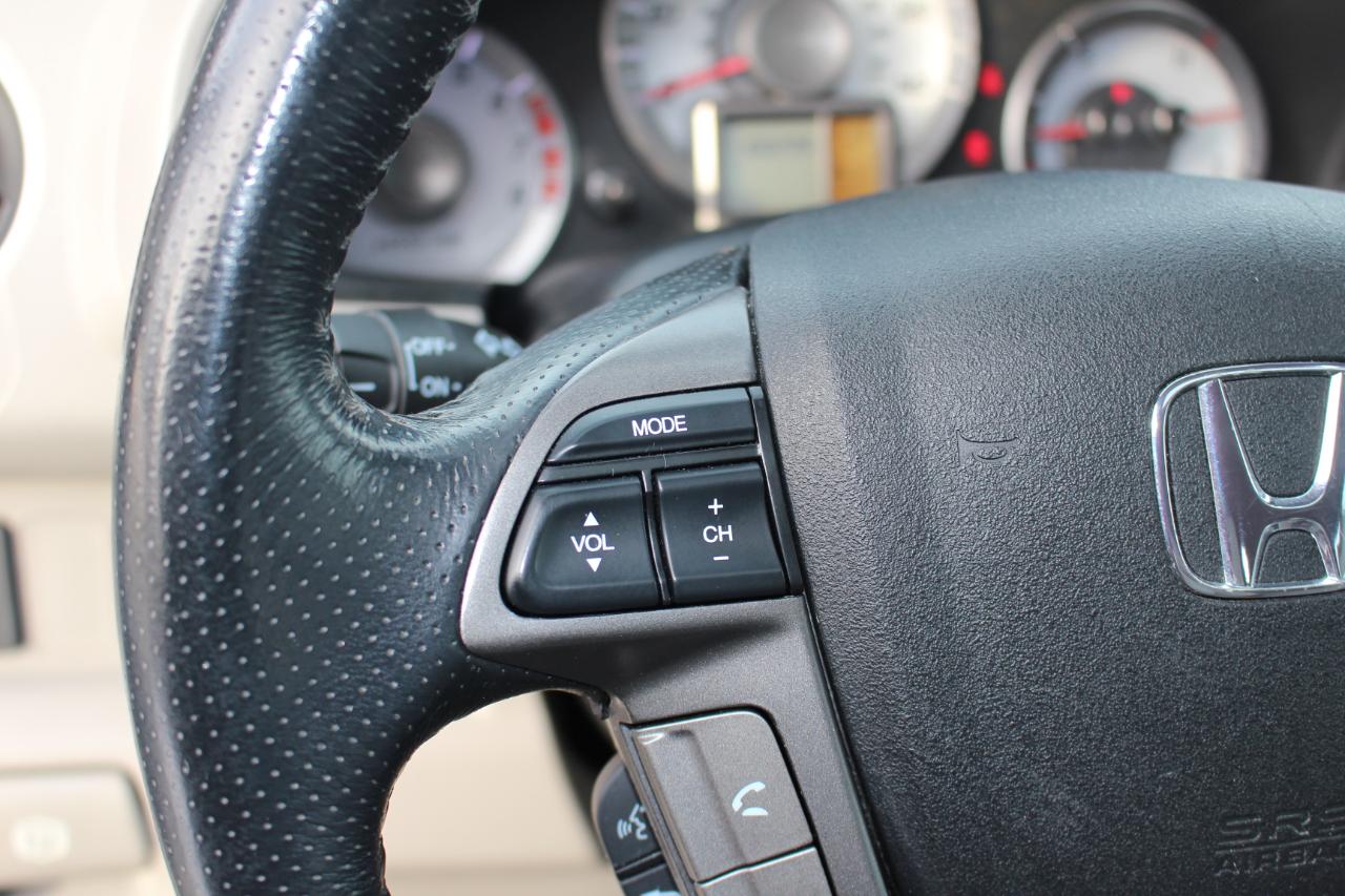 Honda Pilot EX-L 2WD 5-Spd AT with Navigation 2015