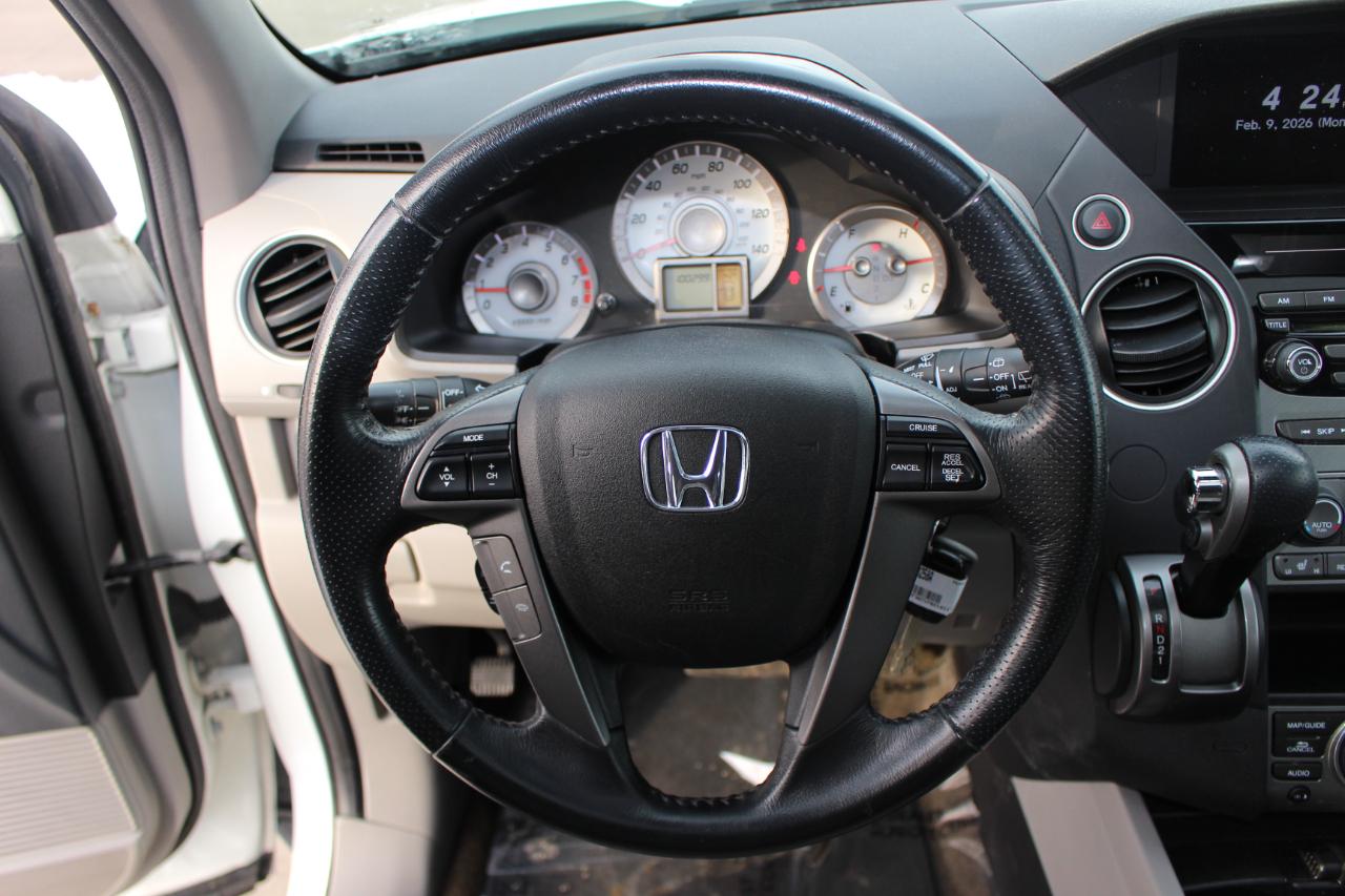 Honda Pilot EX-L 2WD 5-Spd AT with Navigation 2015