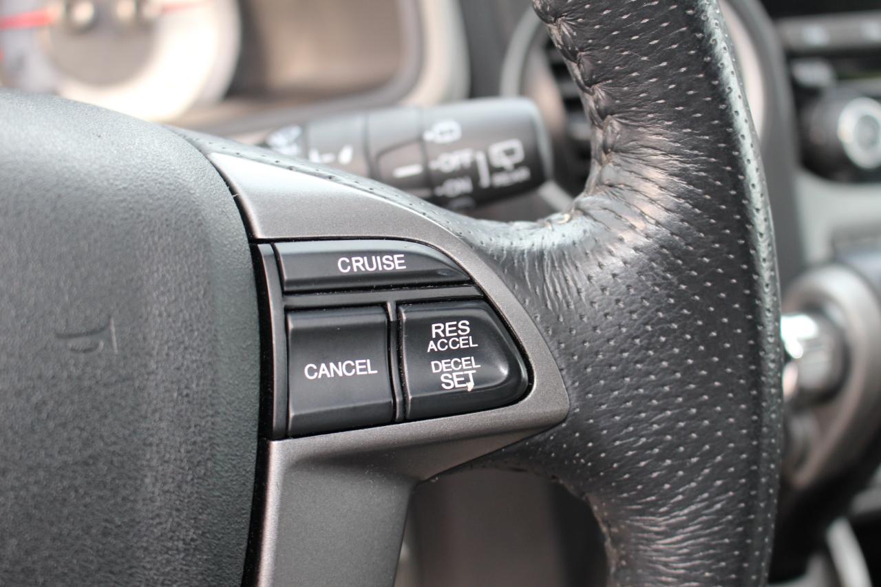 Honda Pilot EX-L 2WD 5-Spd AT with Navigation 2015