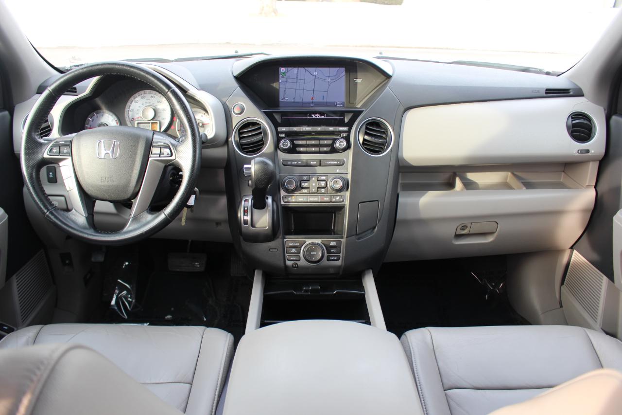 Honda Pilot EX-L 2WD 5-Spd AT with Navigation 2015