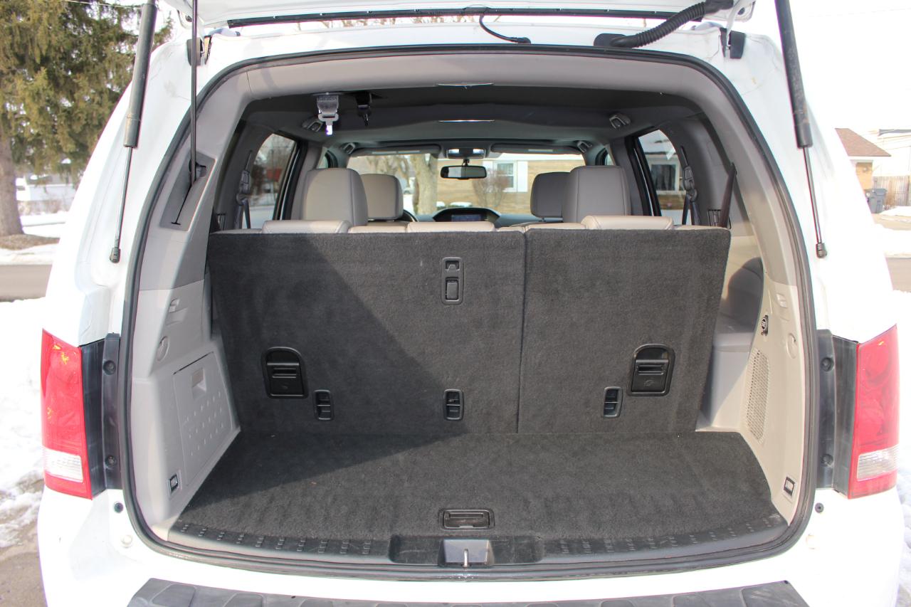 Honda Pilot EX-L 2WD 5-Spd AT with Navigation 2015