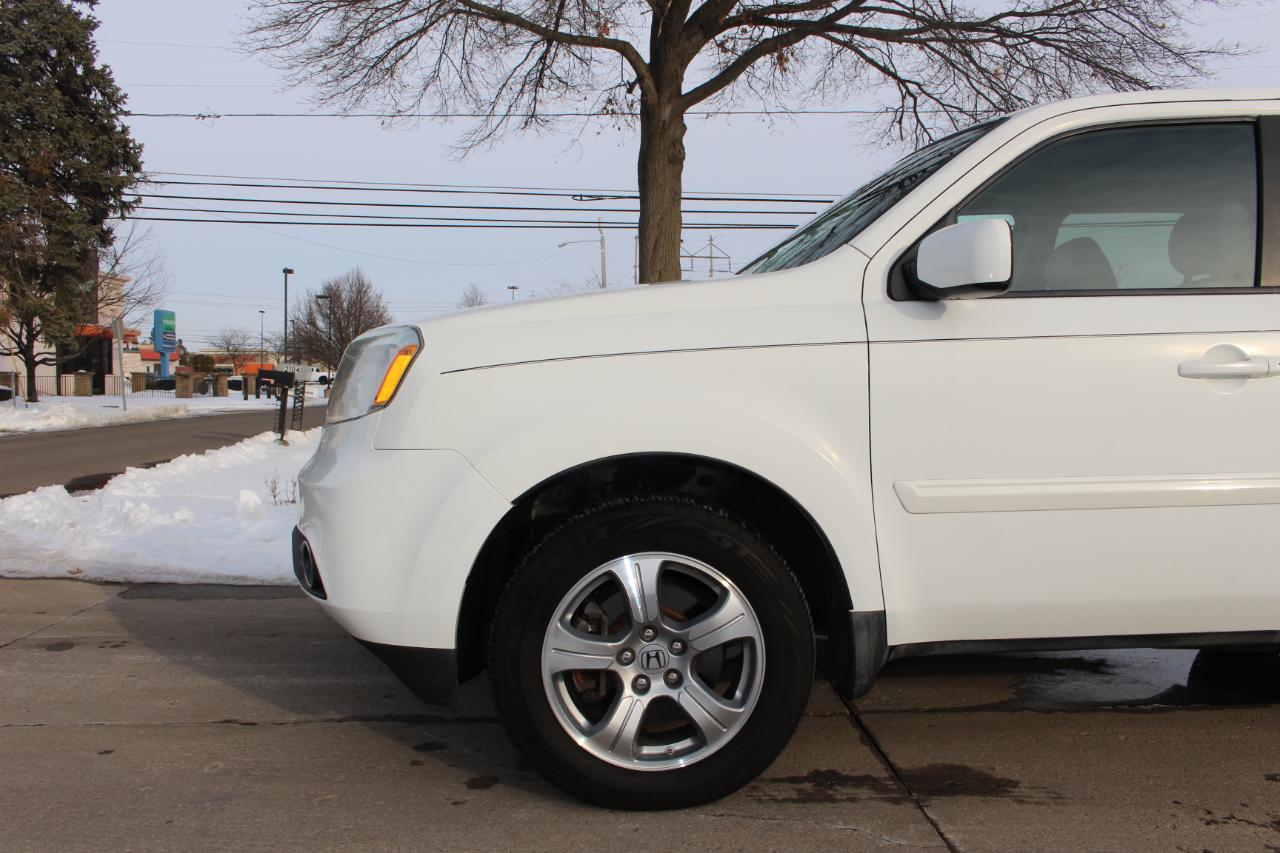 Honda Pilot EX-L 2WD 5-Spd AT with Navigation 2015