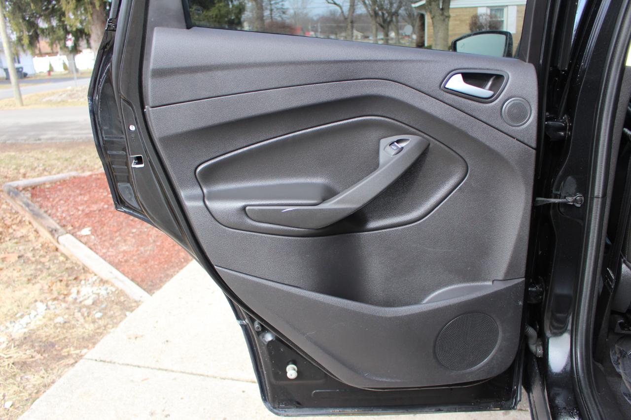 Ford Escape Titanium FWD 2014