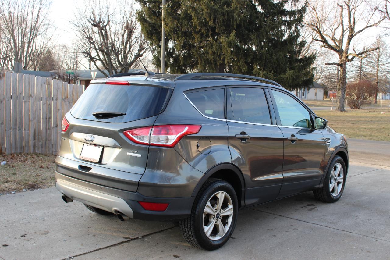 Ford Escape SE FWD 2016