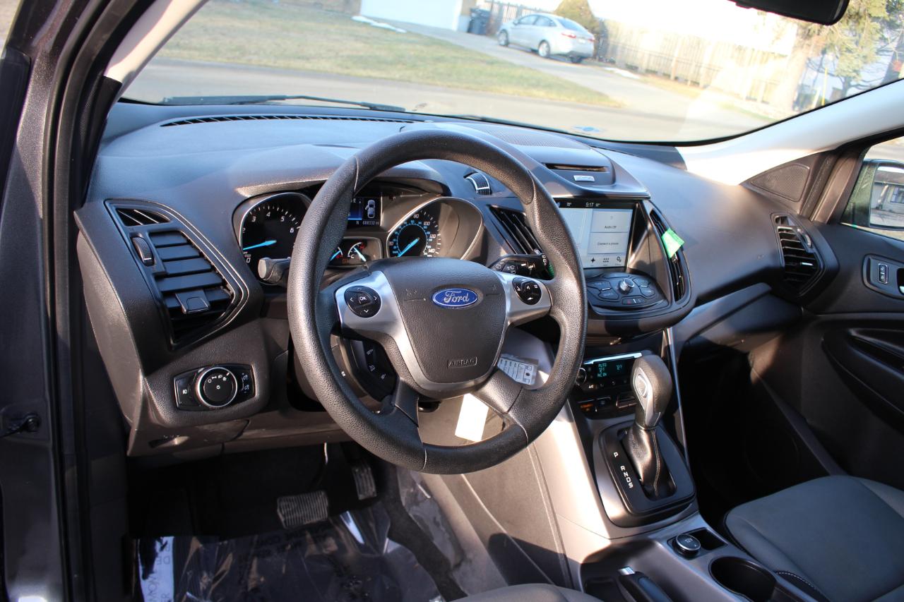 Ford Escape SE FWD 2016