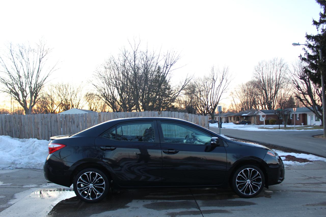Toyota Corolla S Plus 4D Sedan 2015