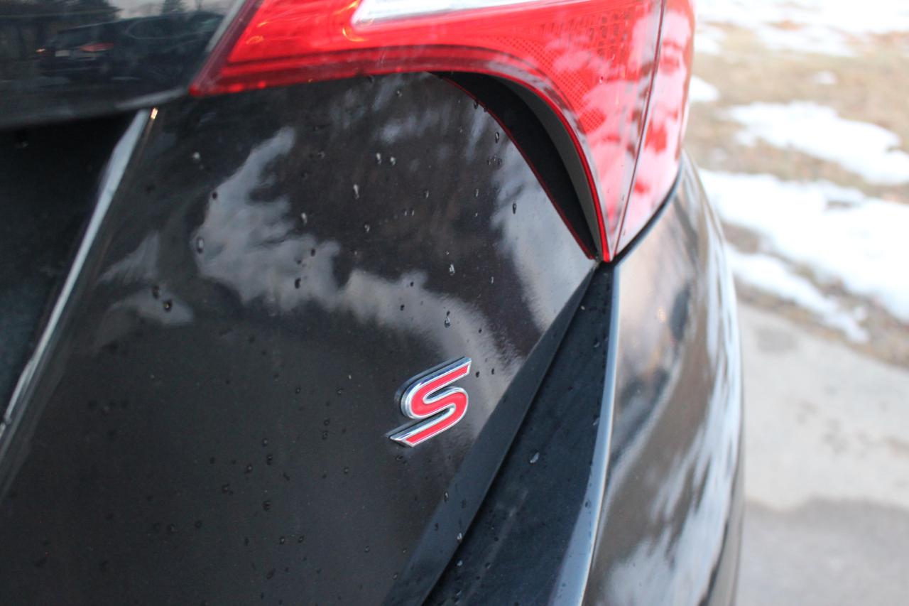 Toyota Corolla S Plus 4D Sedan 2015