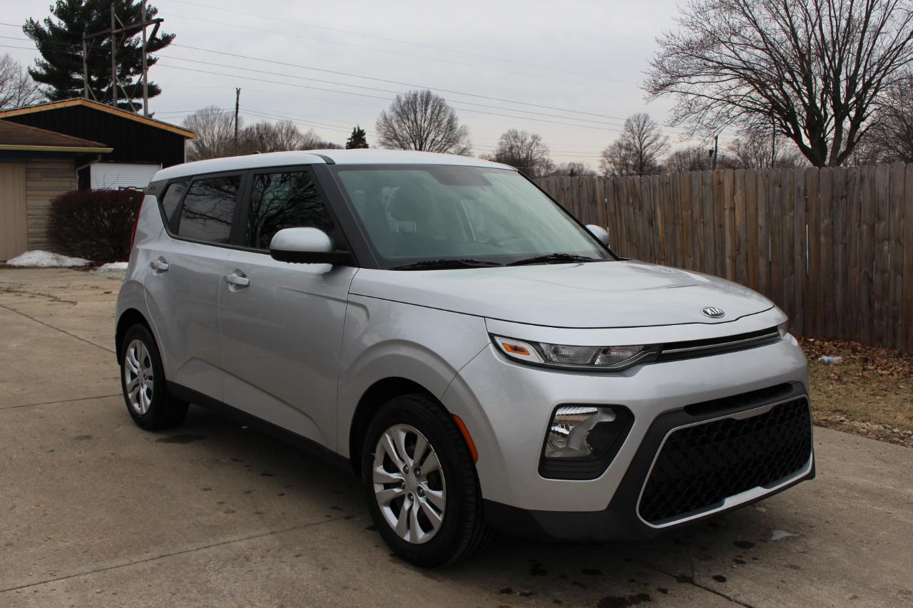 Kia Soul LX CVT 2021