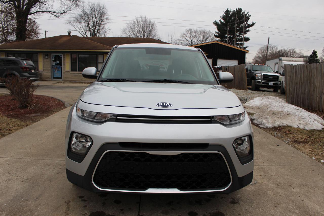 Kia Soul LX CVT 2021