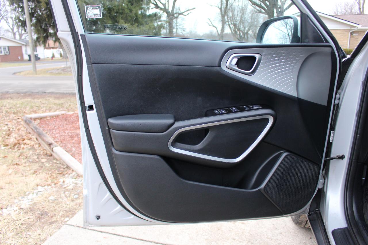 Kia Soul LX CVT 2021