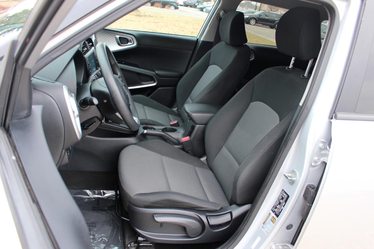 Kia Soul LX CVT 2021