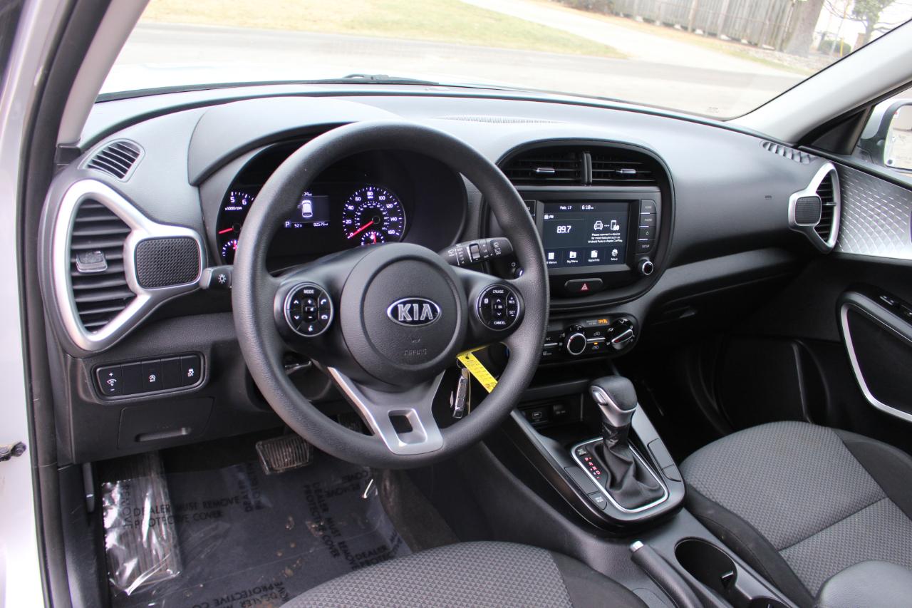 Kia Soul LX CVT 2021