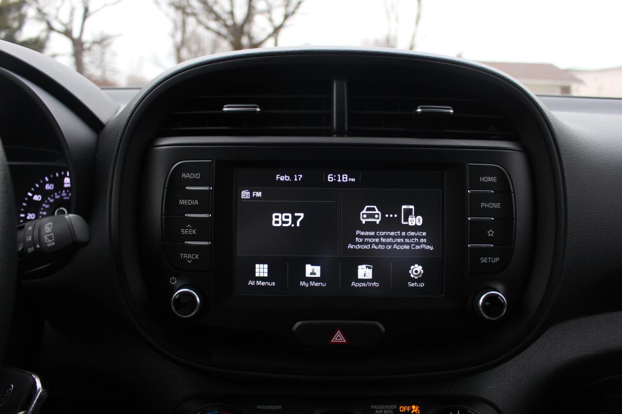 Kia Soul LX CVT 2021