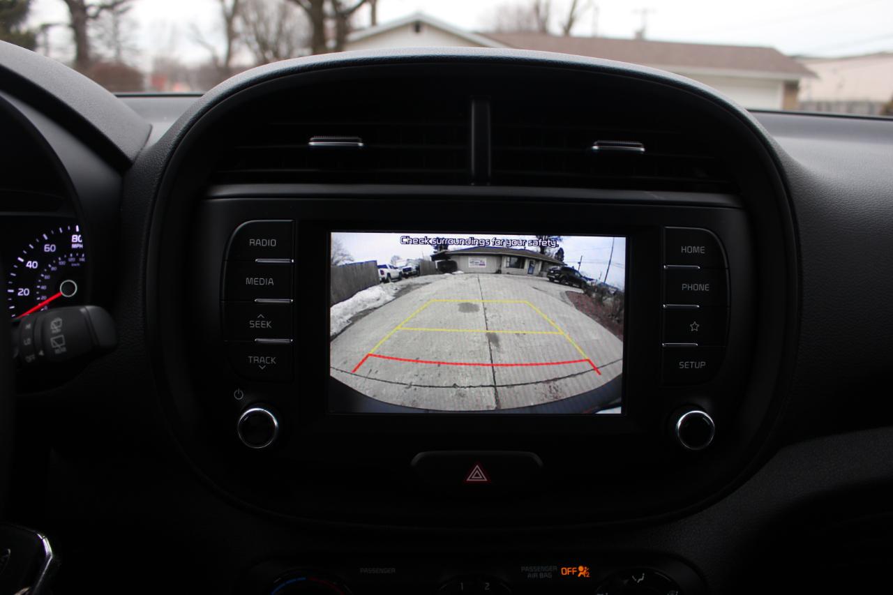 Kia Soul LX CVT 2021