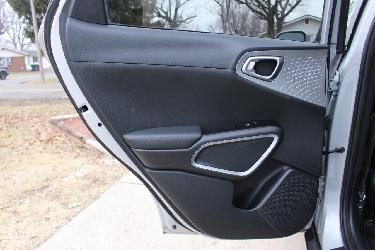 Kia Soul LX CVT 2021