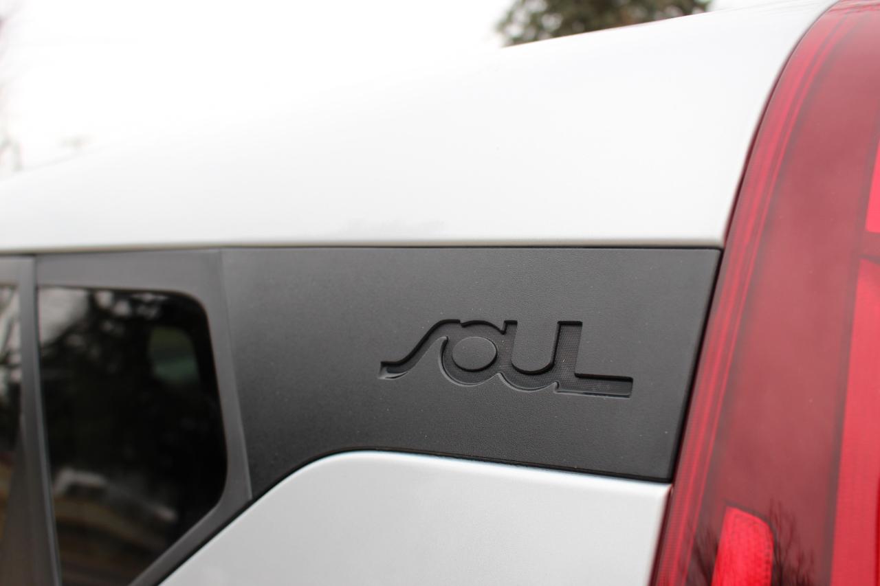 Kia Soul LX CVT 2021