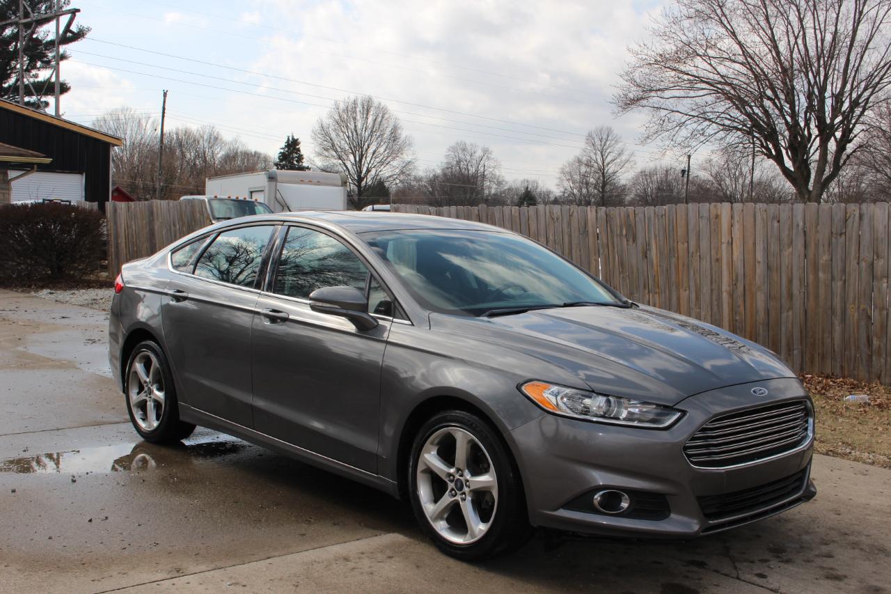 Ford Fusion SE 2014