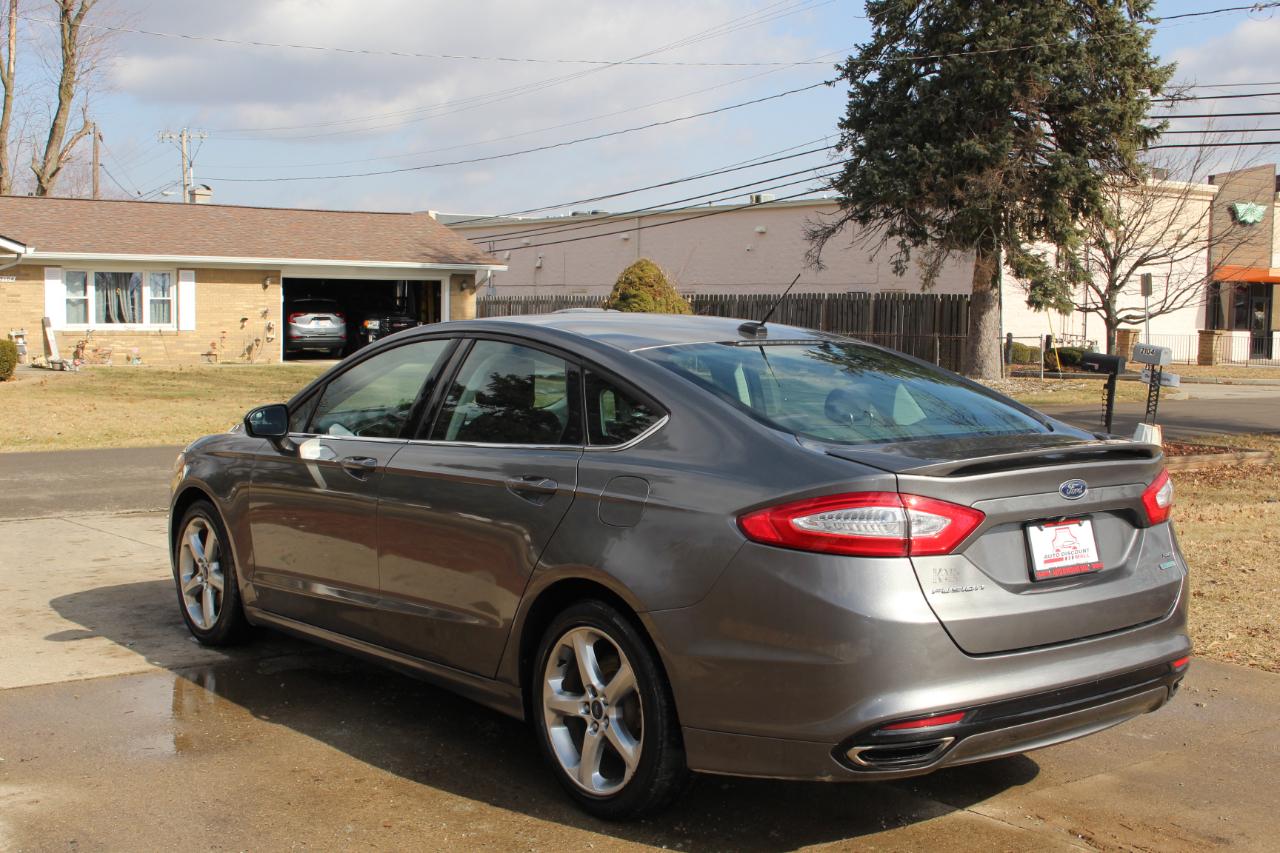 Ford Fusion SE 2014