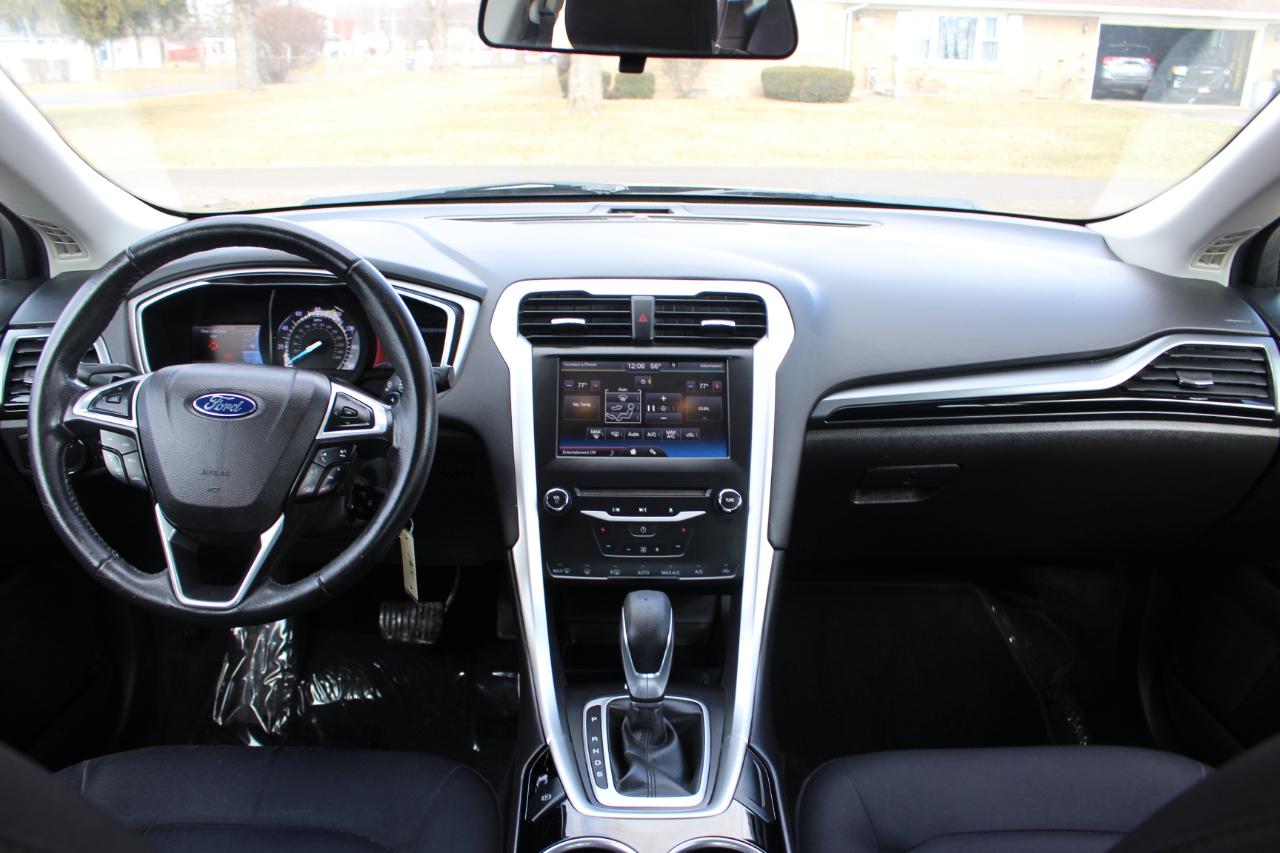 Ford Fusion SE 2014