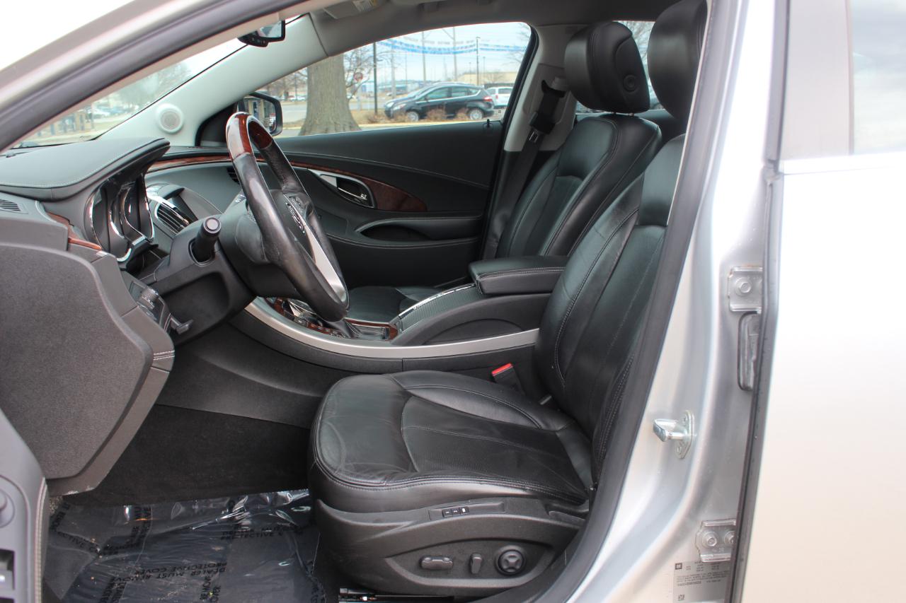 Buick LaCrosse CXS 2011