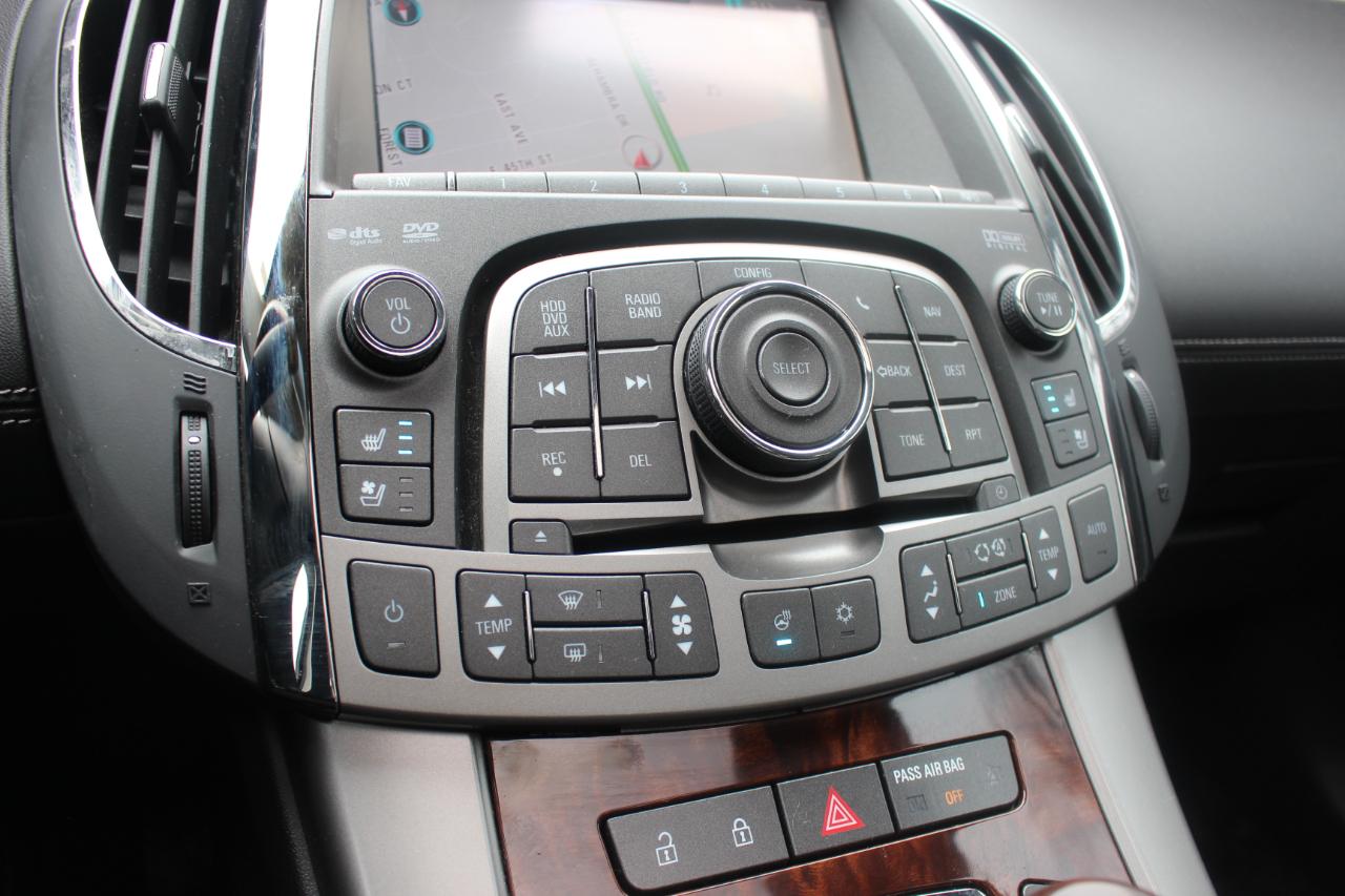 Buick LaCrosse CXS 2011