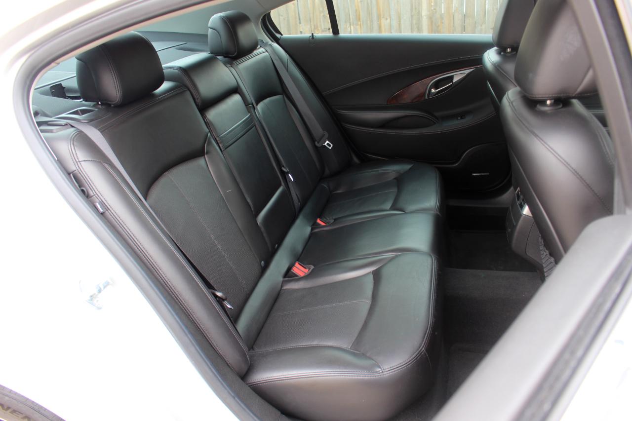 Buick LaCrosse CXS 2011