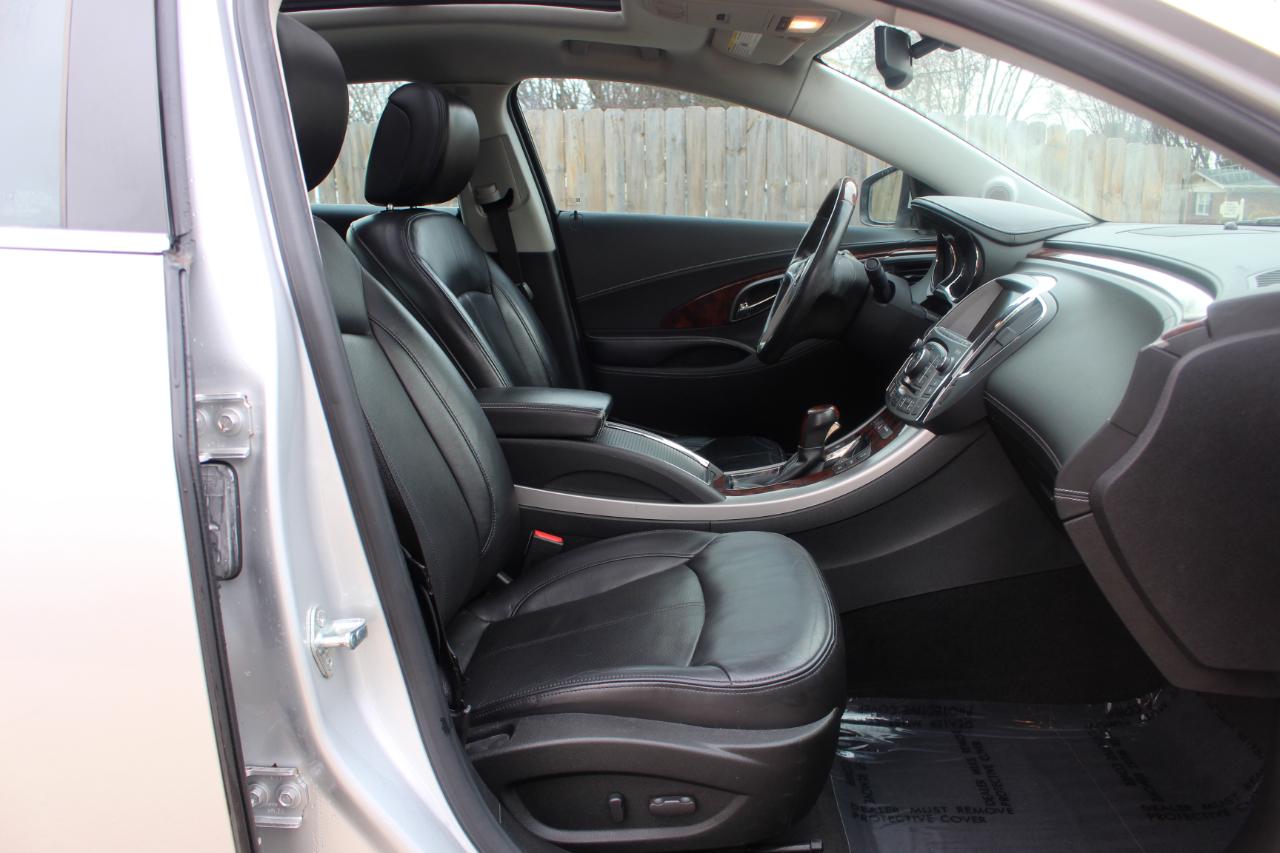 Buick LaCrosse CXS 2011