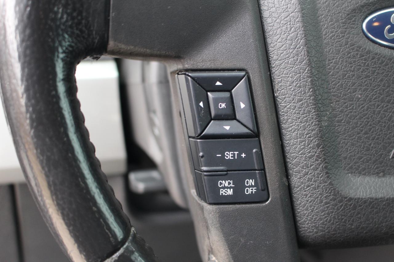 Ford F-150 Lariat SuperCrew 5.5-ft. Bed 4WD 2013