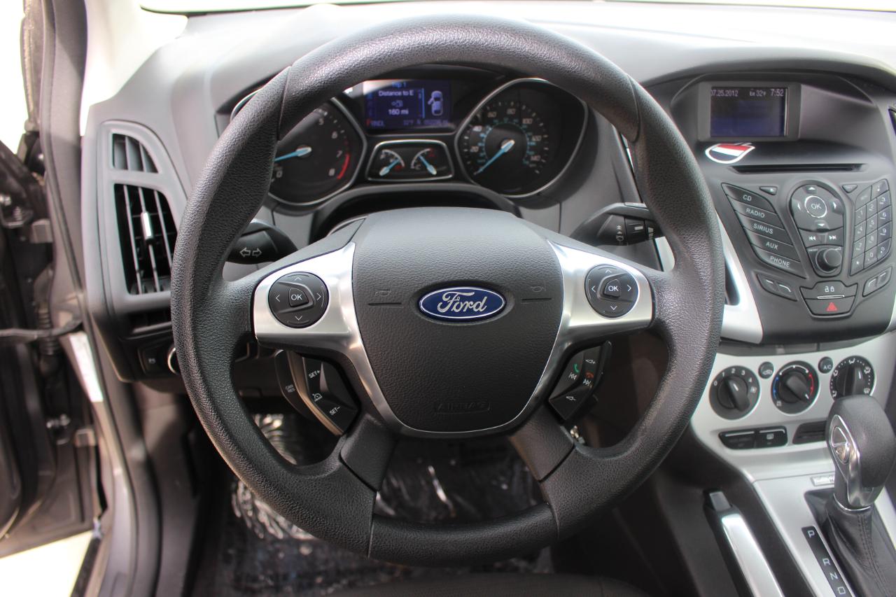 Ford Focus SE Sedan 2013