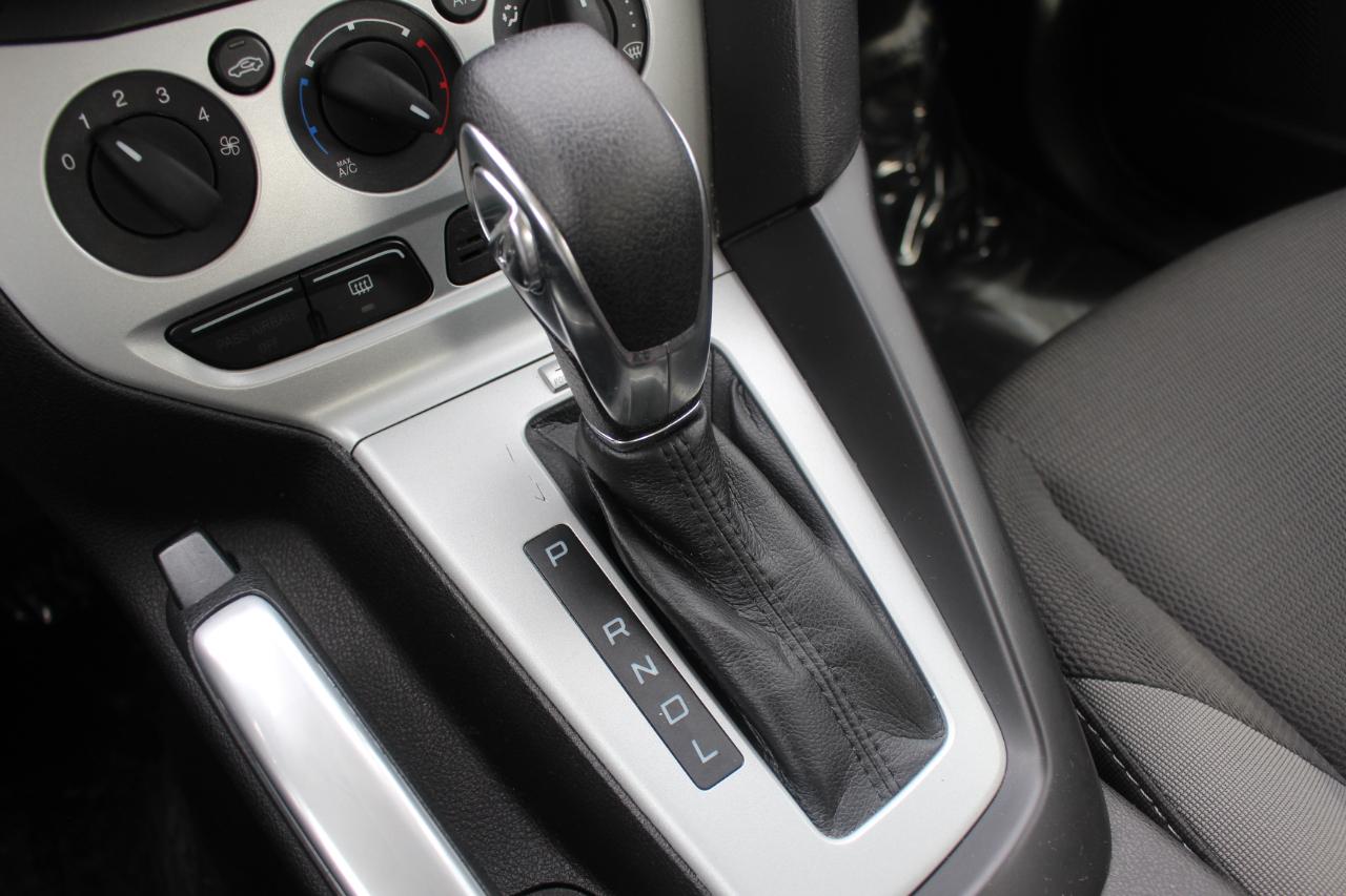 Ford Focus SE Sedan 2013