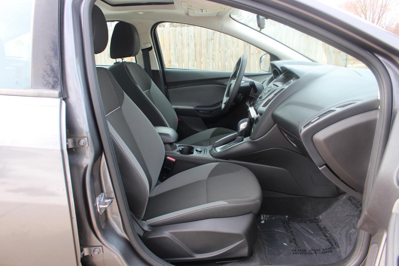 Ford Focus SE Sedan 2013