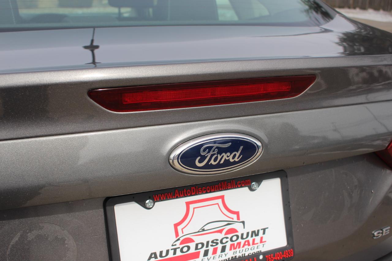 Ford Focus SE Sedan 2013