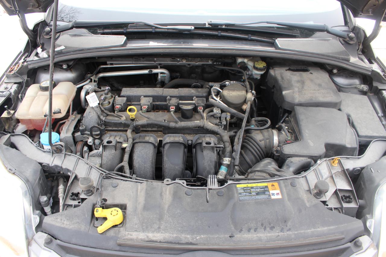 Ford Focus SE Sedan 2013