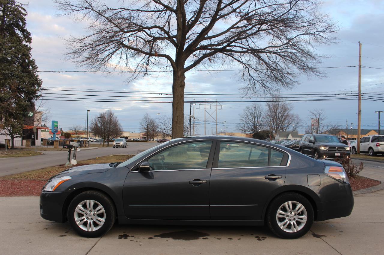 Nissan Altima 2.5 S 2012