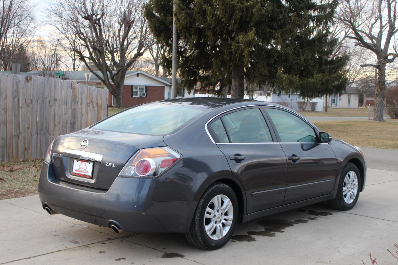 Nissan Altima 2.5 S 2012